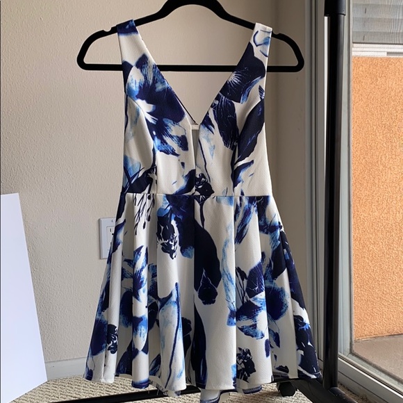 Romper - Picture 1 of 2